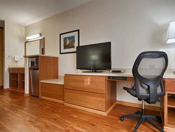 Best Western Plus Park Place Inn & Suites Chehalis Exterior photo